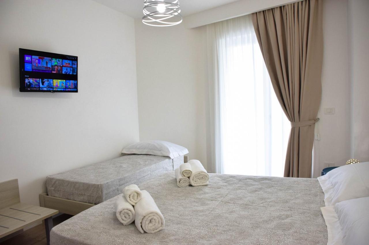 Accomodati B&B Marina di Gioiosa Ionica Eksteriør billede