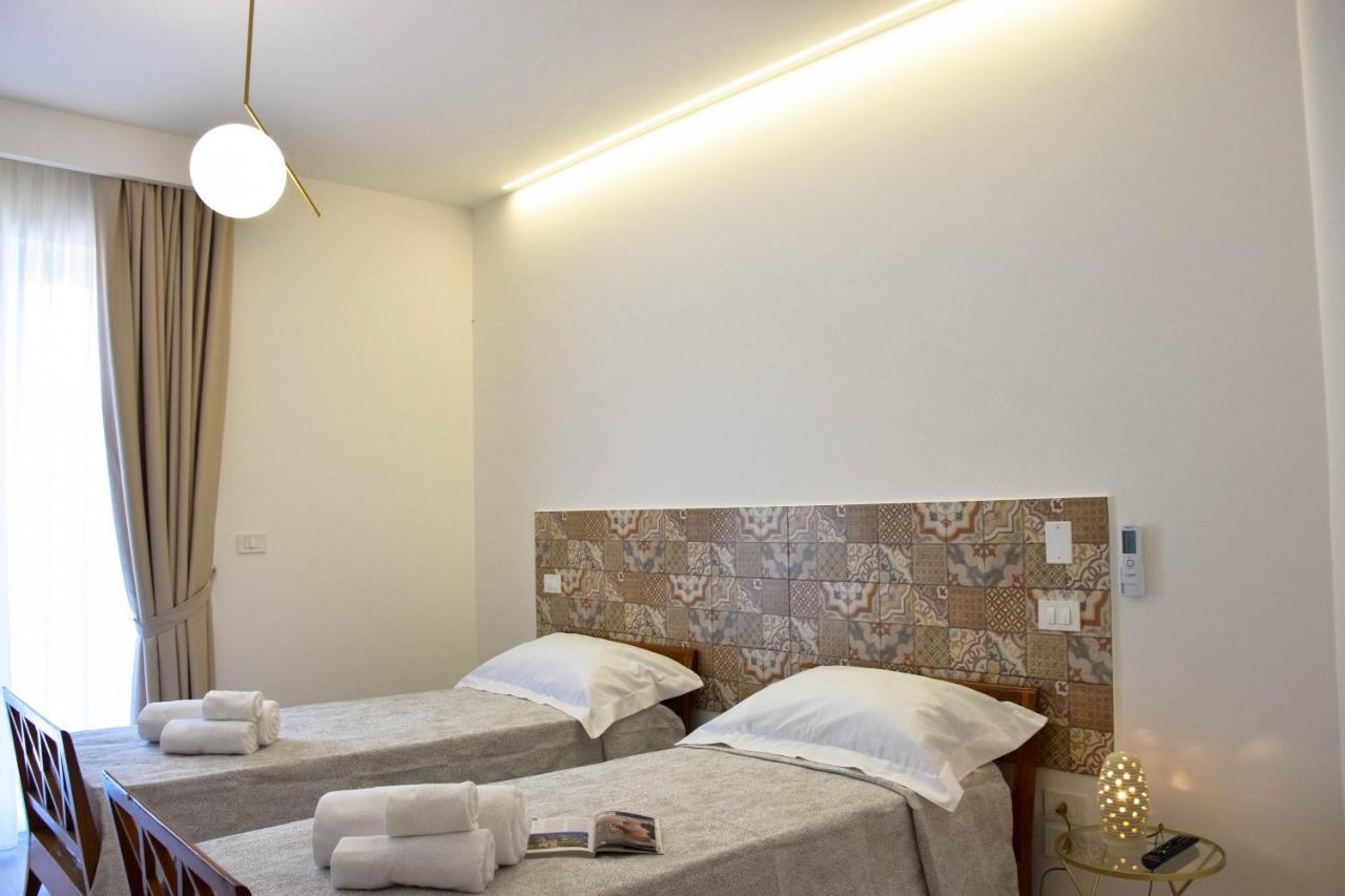 Accomodati B&B Marina di Gioiosa Ionica Eksteriør billede