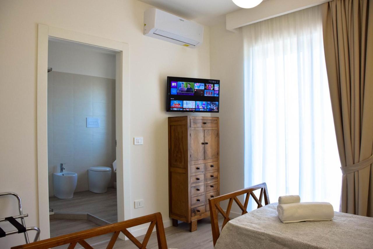 Accomodati B&B Marina di Gioiosa Ionica Eksteriør billede