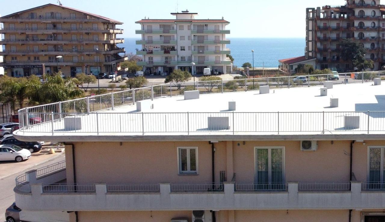 Accomodati B&B Marina di Gioiosa Ionica Eksteriør billede