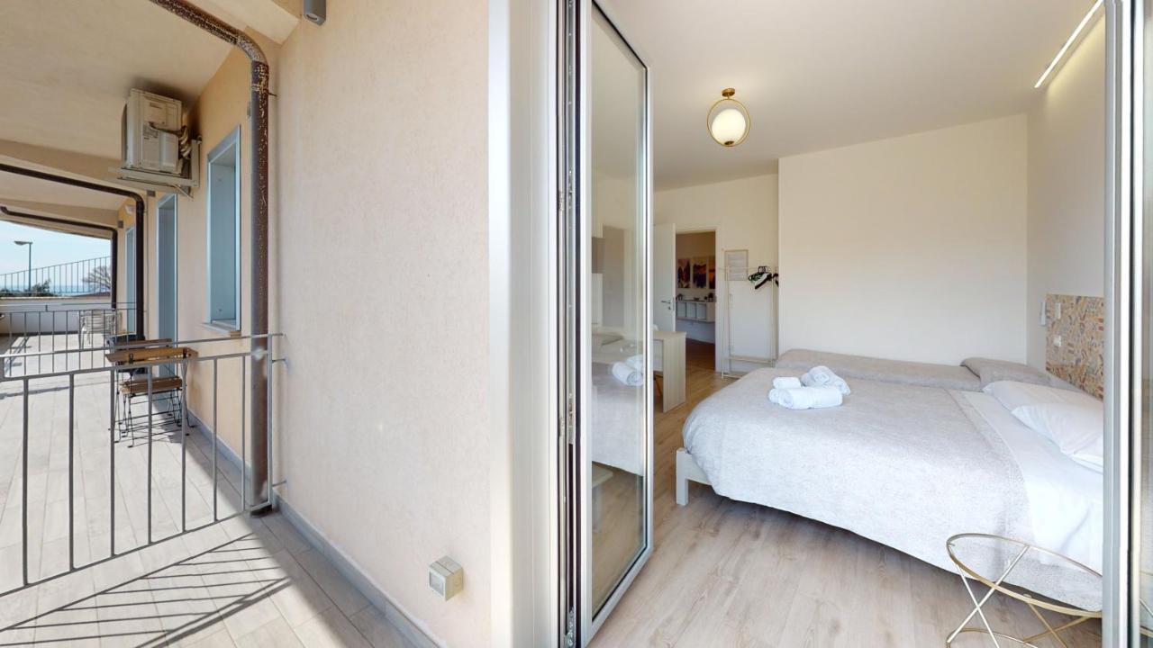 Accomodati B&B Marina di Gioiosa Ionica Eksteriør billede